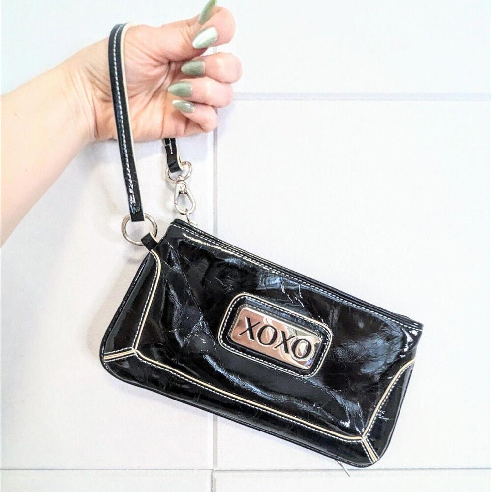 Vintage y2k XOXO faux patent leather clutch wallet